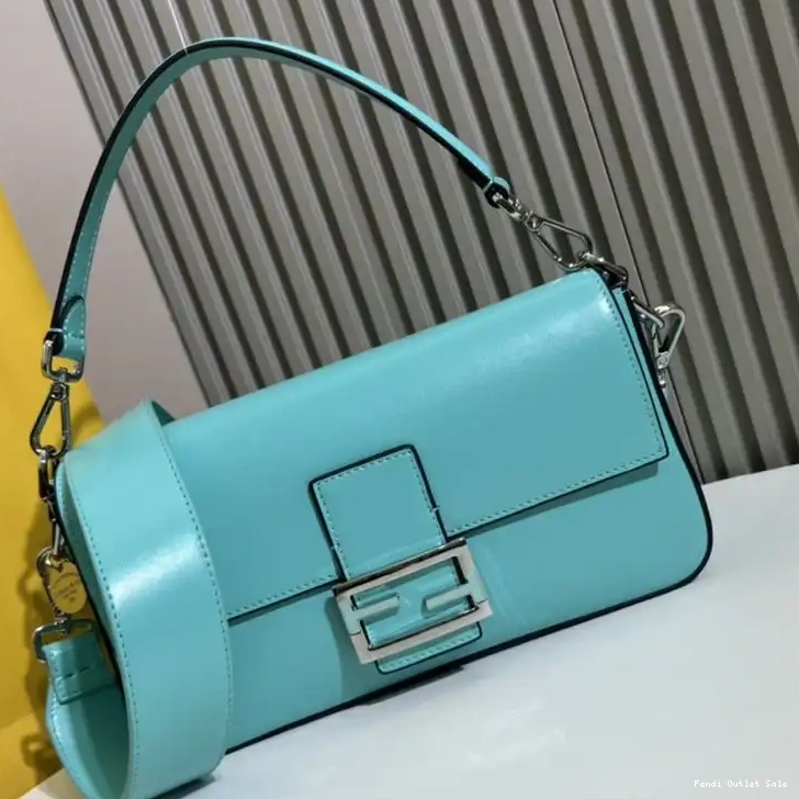Affordable Baguette Fendi In Tiffany Smooth Bag Blue Leather Medium 0626